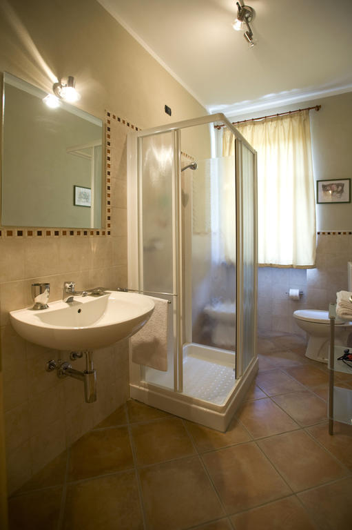 Agriturismo Cascina Monchiero 브라 객실 사진